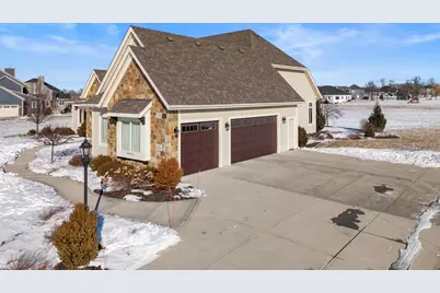 W278N8854 Twin Pine Circle, Hartland, WI 53029 - Photo 5