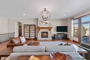 W278N8854 Twin Pine Cir, Hartland, WI 53029 - Photo 13