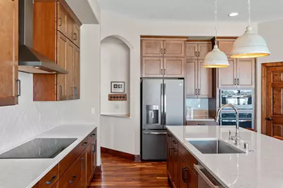 W278N8854 Twin Pine Circle, Hartland, WI 53029 - Photo 17