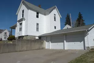 110 Prospect St, Bloomington,  53804 - Photo 3