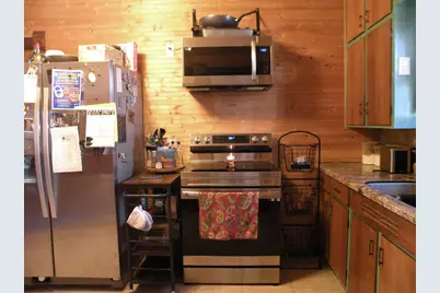 110 Prospect Street, Bloomington,  53804 - Photo 7