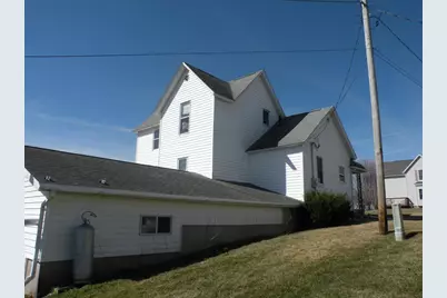 110 Prospect Street, Bloomington,  53804 - Photo 5