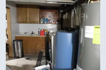 110 Prospect Street, Bloomington,  53804 - Photo 19