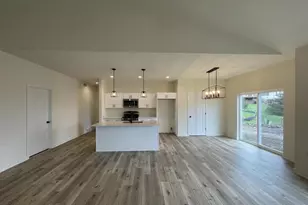 1756 E Kyle Circle, Beloit, WI 53511 - Photo 5