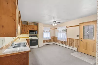 104 S 5th Street, Mount Horeb, WI 53572 - Photo 7