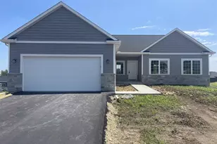 1750 E Kyle Circle, Beloit, WI 53511 - Photo 1