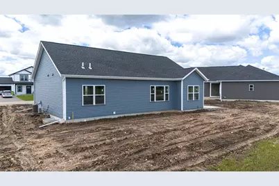 1750 E Kyle Circle, Beloit, WI 53511 - Photo 5
