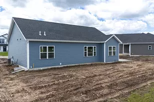 1750 E Kyle Circle, Beloit, WI 53511 - Photo 5
