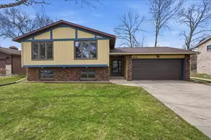 614 Chatham Terrace, Madison, WI 53711 - Photo 3