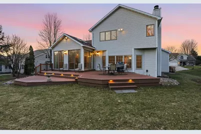 1237 Mockingbird Lane, Sun Prairie, WI 53590 - Photo 3