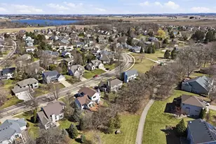 1237 Mockingbird Ln, Sun Prairie, WI 53590 - Photo 63