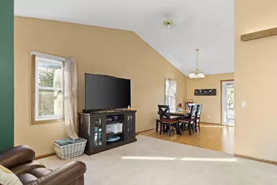 318 Tower Court, Ridgeville, WI 53533 - Photo 7