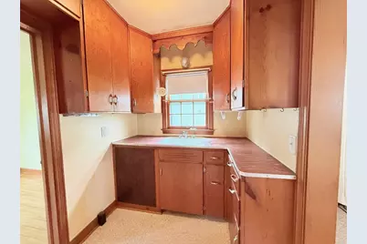 5391 Westport Road, Madison, WI 53704 - Photo 9