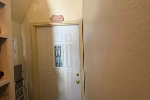 513 Center Ave, Janesville, WI 53548 - Photo 5