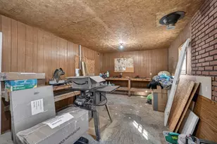 1402 Farragut St, Madison, WI 53704 - Photo 35