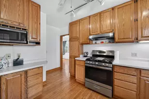 1402 Farragut St, Madison, WI 53704 - Photo 11