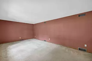 7013 Cardinal Dr, Middleton, WI 53562 - Photo 5