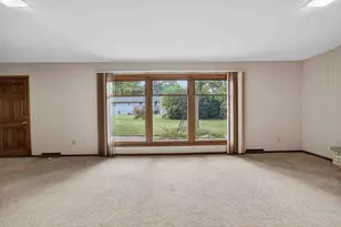 7013 Cardinal Dr, Middleton, WI 53562 - Photo 21