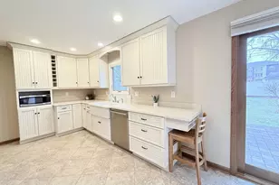 1141 Beech St, Sun Prairie, WI 53590 - Photo 5