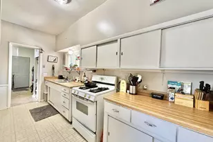 414 N High St, Janesville, WI 53548 - Photo 9