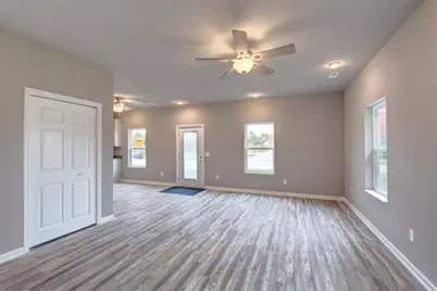 632 W Delavan Drive, Janesville, WI 53546 - Photo 9