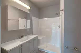 632 W Delavan Dr, Janesville, WI 53546 - Photo 19