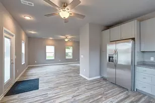 632 W Delavan Dr, Janesville, WI 53546 - Photo 13