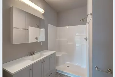 606 W Delavan Drive, Janesville, WI 53546 - Photo 19