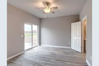 606 W Delavan Drive, Janesville, WI 53546 - Photo 15