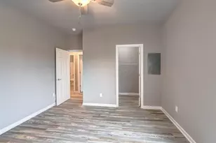 620 W Delavan Dr, Janesville, WI 53546 - Photo 17