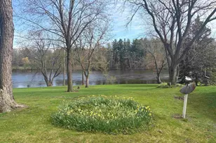 520 Rockview Ct, Watertown, WI 53094 - Photo 5