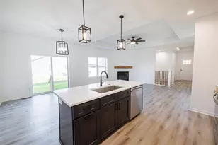 3801 N Woodbury Ln, Janesville, WI 53545 - Photo 9