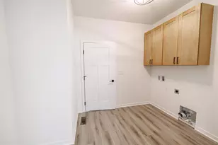 3801 N Woodbury Ln, Janesville, WI 53545 - Photo 11