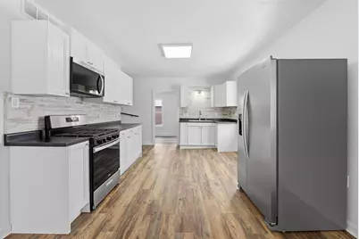 170 S High Street, Mayville, WI 53050 - Photo 7