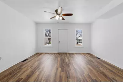 170 S High Street, Mayville, WI 53050 - Photo 9