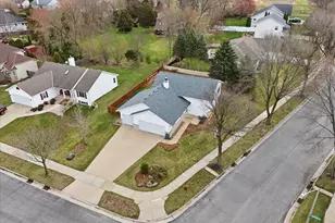 142 Meadow Ridge Ln, Madison, WI 53704 - Photo 47