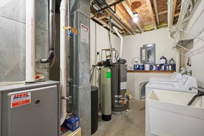 142 Meadow Ridge Lane, Madison, WI 53704 - Photo 37