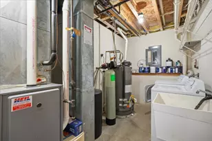 142 Meadow Ridge Ln, Madison, WI 53704 - Photo 37