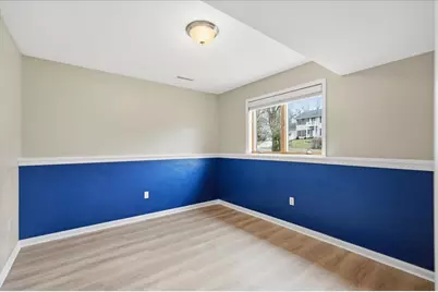 142 Meadow Ridge Lane, Madison, WI 53704 - Photo 33