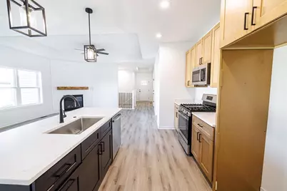 3801 N Woodbury Lane, Janesville, WI 53545 - Photo 3