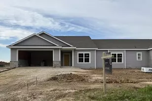 3801 N Woodbury Ln, Janesville, WI 53545 - Photo 1
