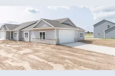 3801 N Woodbury Lane, Janesville, WI 53545 - Photo 3