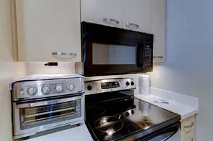 309 W Washington Ave, Madison, WI 53703 - Photo 5