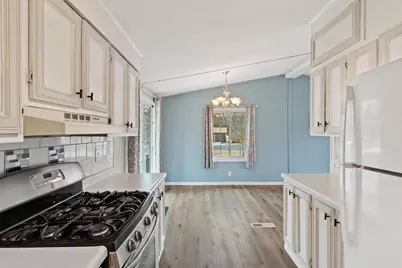 868 Kings Way, Nekoosa, WI 54457 - Photo 5