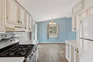 868 Kings Way, Nekoosa, WI 54457 - Photo 5