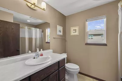 518 Lisa Ann Drive, Madison, WI 53718 - Photo 27