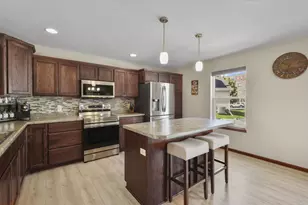 518 Lisa Ann Dr, Madison, WI 53718 - Photo 9