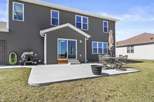 302 Autumn Crest Ln, Lake Mills, WI 53551 - Photo 25