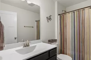 302 Autumn Crest Ln, Lake Mills, WI 53551 - Photo 17