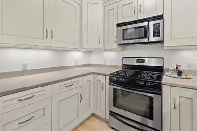 1835 Winnebago Street #210, Madison, WI 53704 - Photo 7